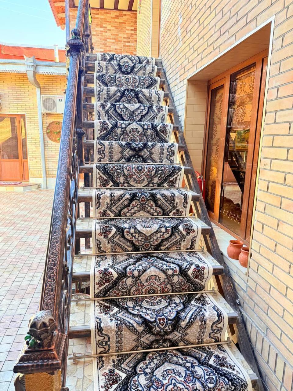Гостевой дом Sherxan House Самарканд Экстерьер фото